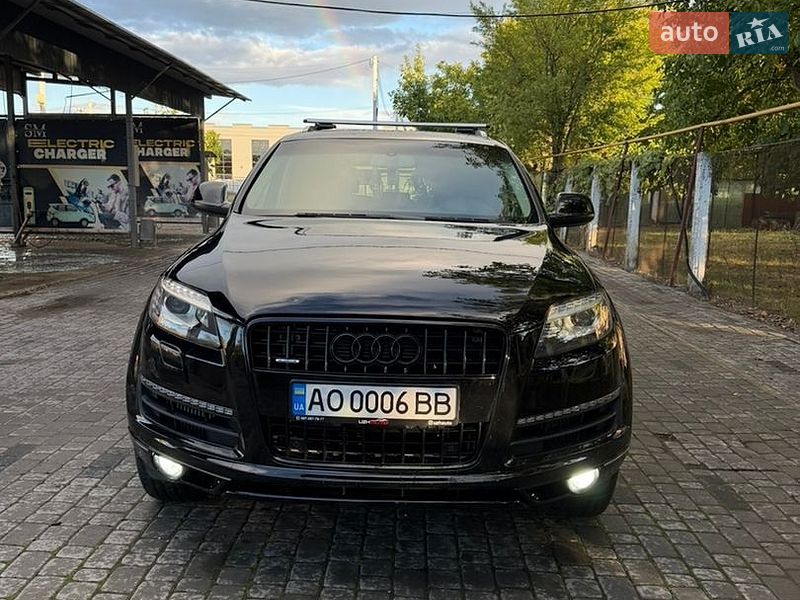 Внедорожник / Кроссовер Audi Q7 2013 в Мукачево