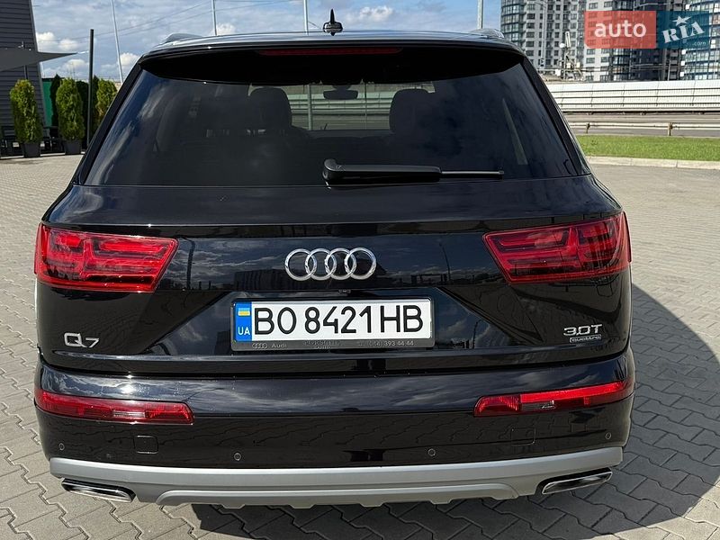 Позашляховик / Кросовер Audi Q7 2017 в Києві