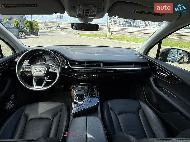 Позашляховик / Кросовер Audi Q7 2017 в Києві