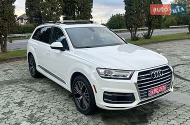 Внедорожник / Кроссовер Audi Q7 2017 в Дубно