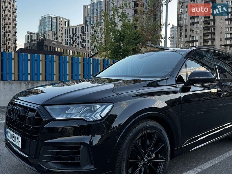 Позашляховик / Кросовер Audi Q7 2022 в Києві