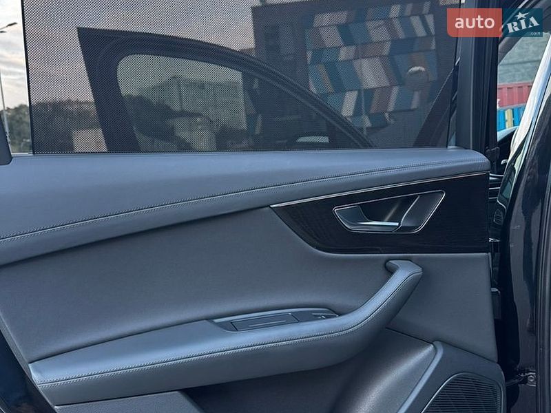 Позашляховик / Кросовер Audi Q7 2022 в Києві