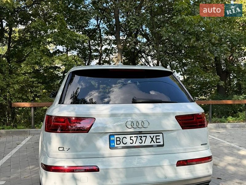 Позашляховик / Кросовер Audi Q7 2019 в Львові
