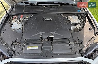 Позашляховик / Кросовер Audi Q7 2019 в Львові