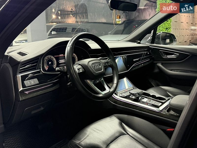 Позашляховик / Кросовер Audi Q7 2021 в Одесі фото 17 Позашляховик / Кросовер Audi Q7 2021 в Одесі