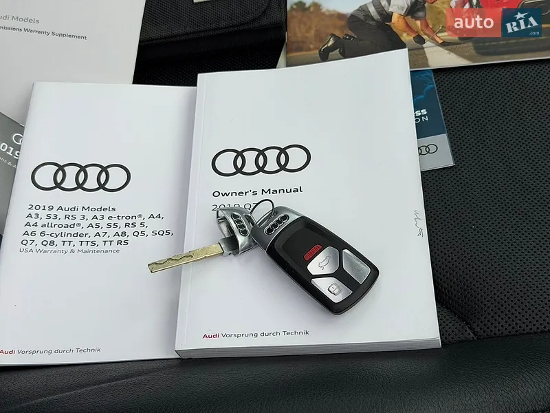 Позашляховик / Кросовер Audi Q7 2018 в Дубні документ