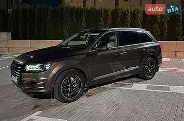 Внедорожник / Кроссовер Audi Q7 2015 в Дубно