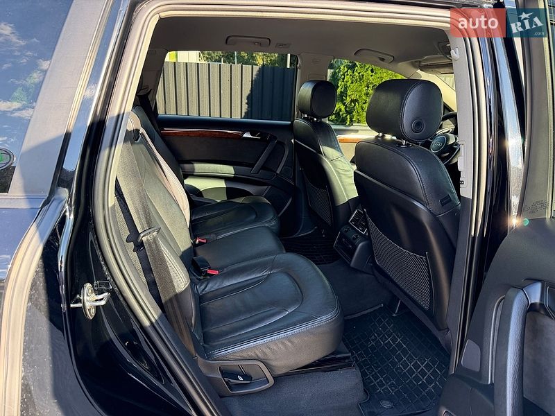 Внедорожник / Кроссовер Audi Q7 2013 в Одессе