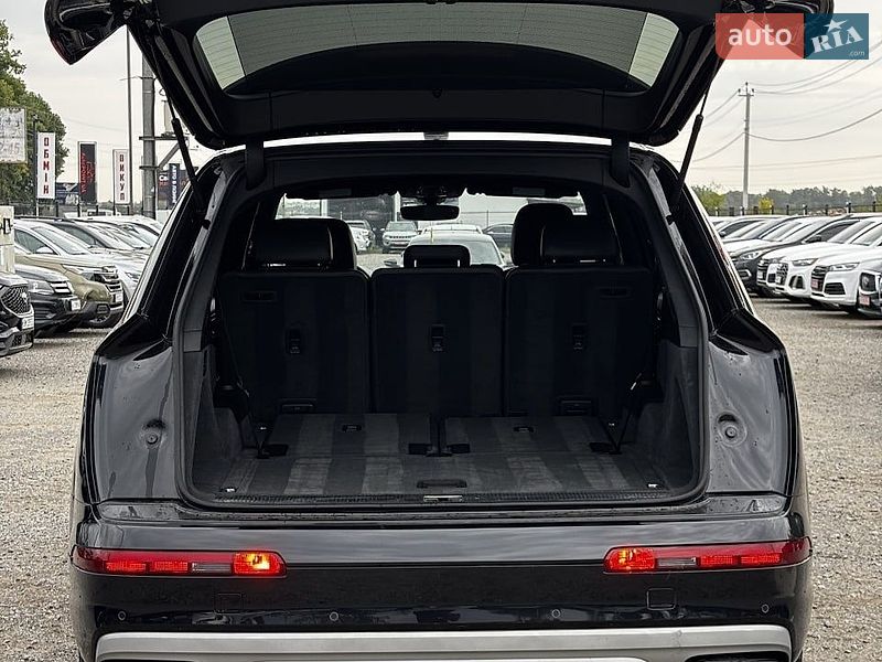 Внедорожник / Кроссовер Audi Q7 2016 в Белогородке