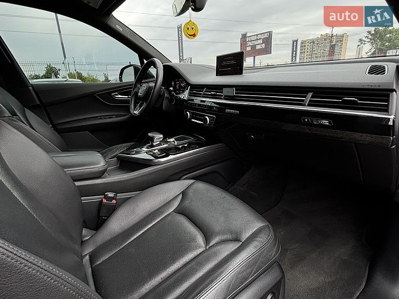 Внедорожник / Кроссовер Audi Q7 2016 в Белогородке