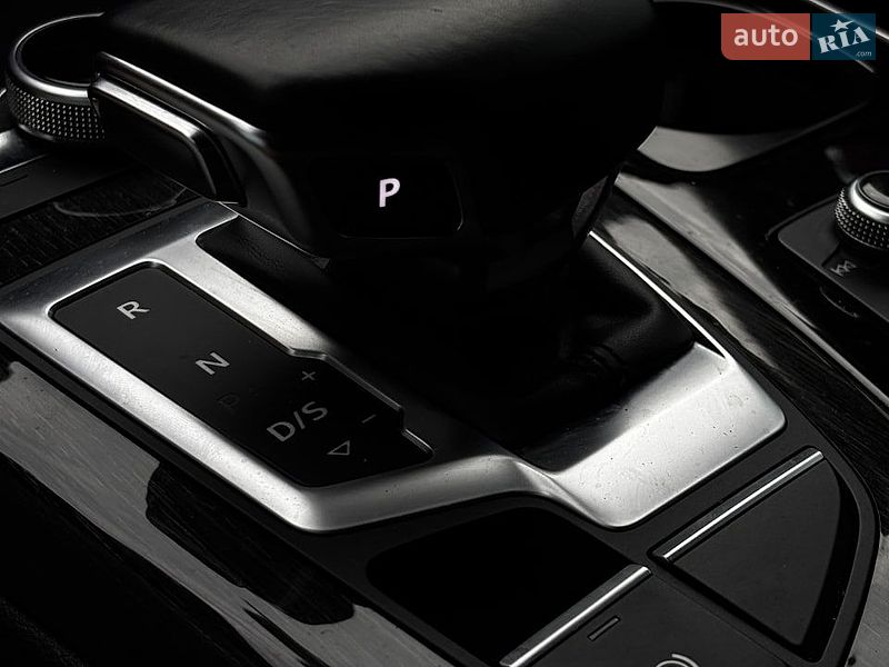 Внедорожник / Кроссовер Audi Q7 2016 в Белогородке
