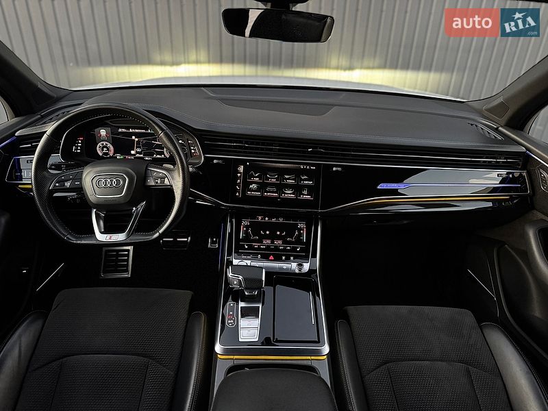 Внедорожник / Кроссовер Audi Q7 2020 в Мукачево