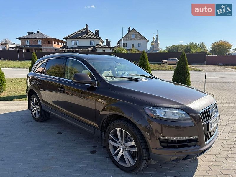 Позашляховик / Кросовер Audi Q7 2010 в Кам'янець-Подільському
