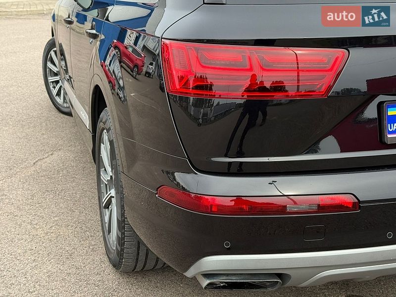 Позашляховик / Кросовер Audi Q7 2016 в Ковелі