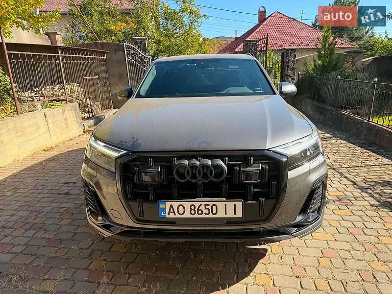 Audi Q7 2025
