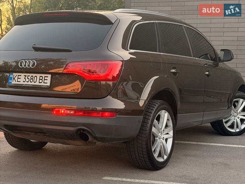 Внедорожник / Кроссовер Audi Q7 2011 в Днепре