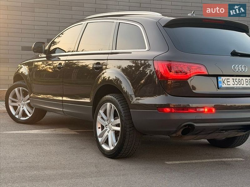 Внедорожник / Кроссовер Audi Q7 2011 в Днепре
