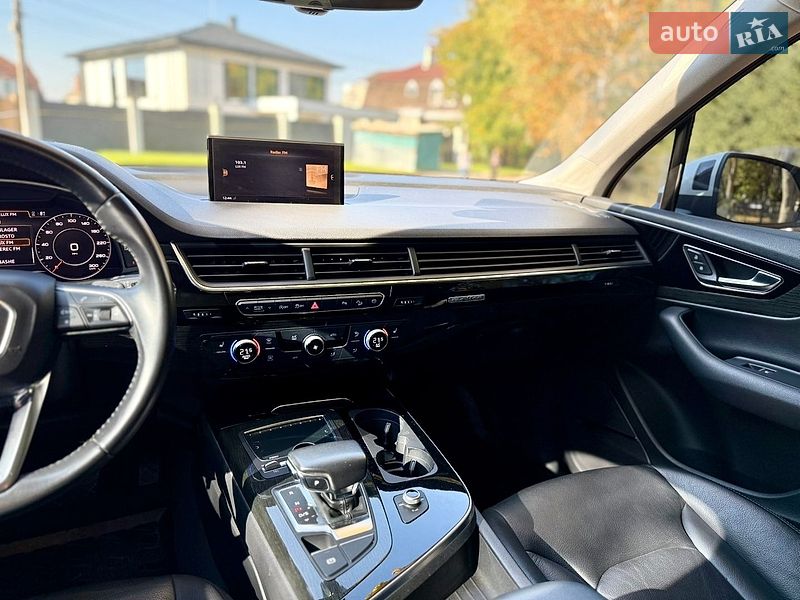 Внедорожник / Кроссовер Audi Q7 2018 в Киеве