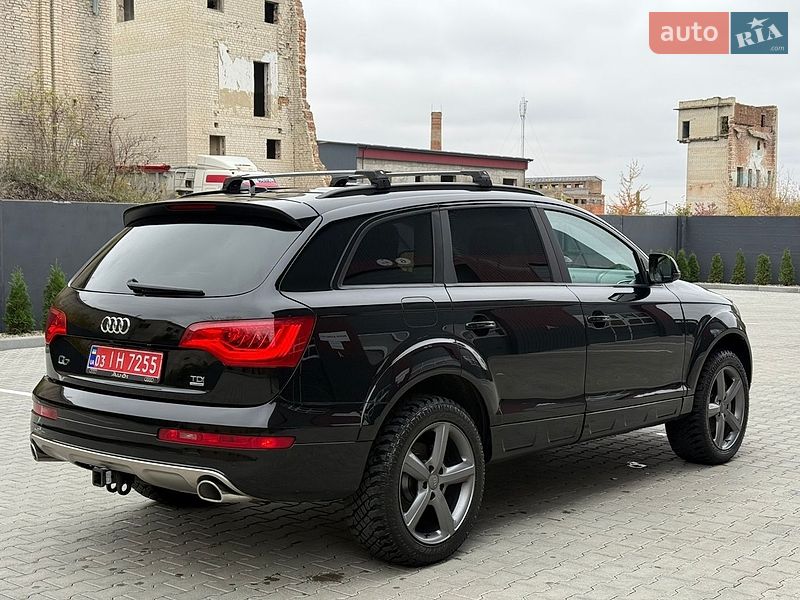 Внедорожник / Кроссовер Audi Q7 2015 в Дубно