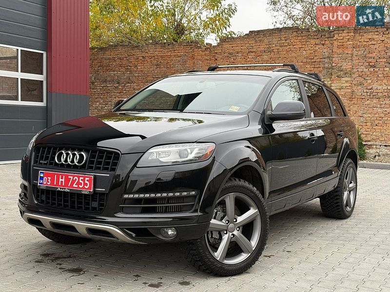 Внедорожник / Кроссовер Audi Q7 2015 в Дубно