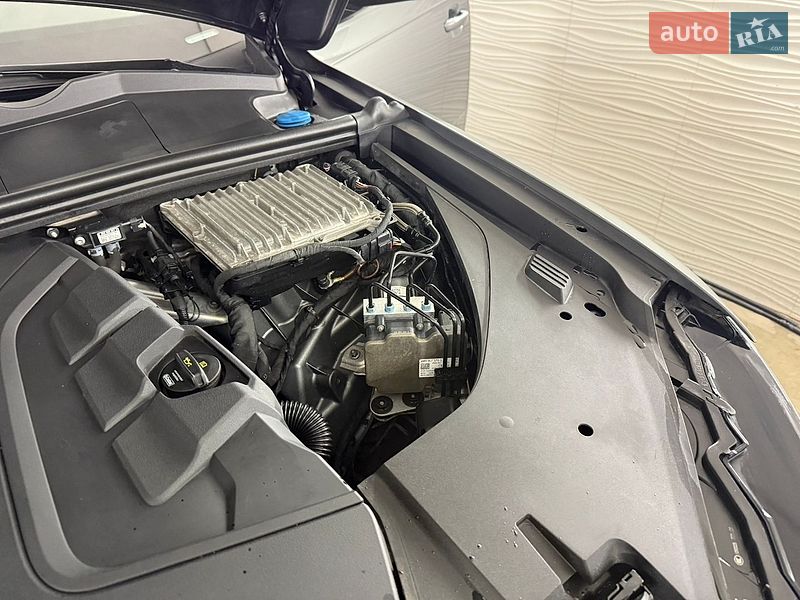 Внедорожник / Кроссовер Audi Q7 2017 в Умани