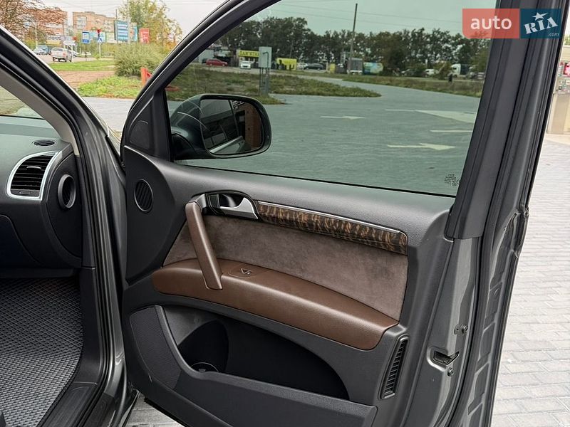 Позашляховик / Кросовер Audi Q7 2015 в Кропивницькому