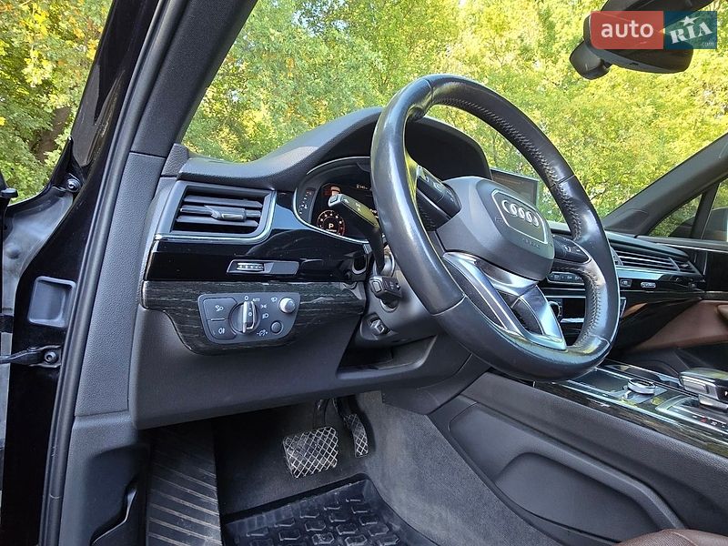 Внедорожник / Кроссовер Audi Q7 2018 в Полтаве