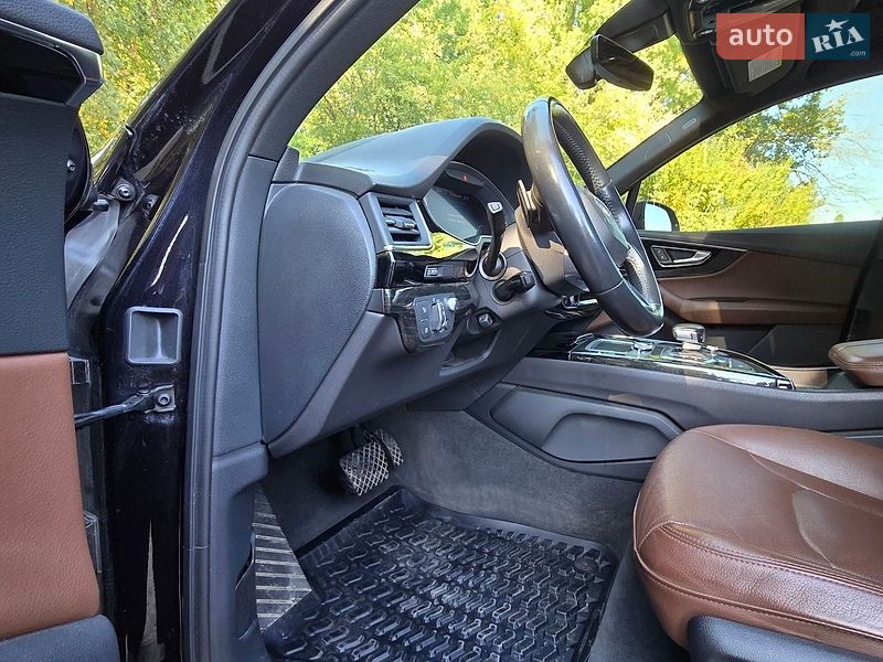 Внедорожник / Кроссовер Audi Q7 2018 в Полтаве
