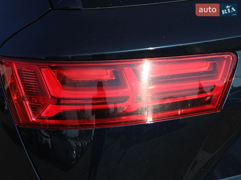 Позашляховик / Кросовер Audi Q7 2016 в Харкові