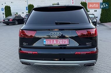 Позашляховик / Кросовер Audi Q7 2017 в Києві