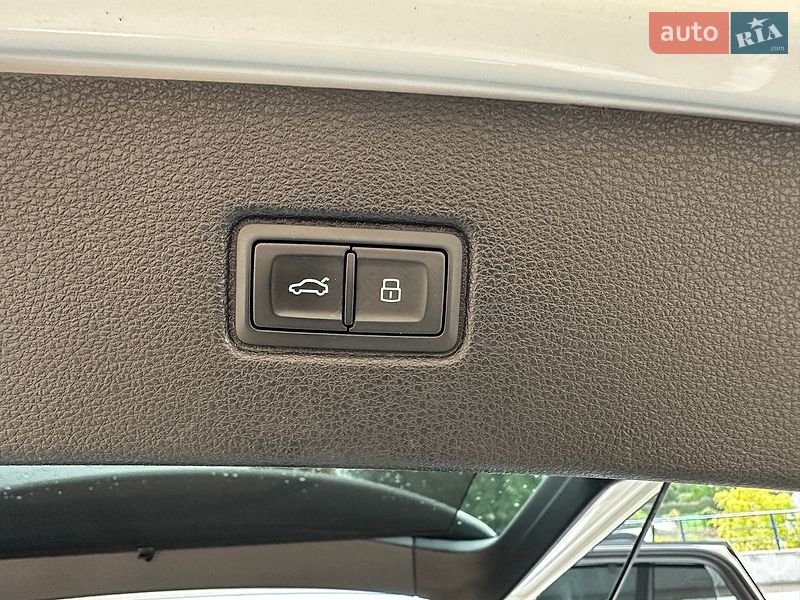 Внедорожник / Кроссовер Audi Q7 2018 в Киеве