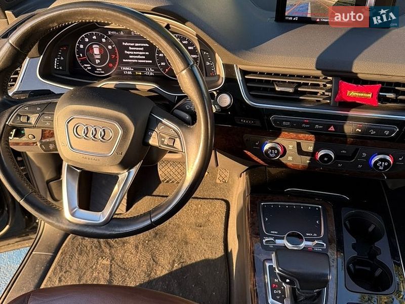 Внедорожник / Кроссовер Audi Q7 2016 в Киеве