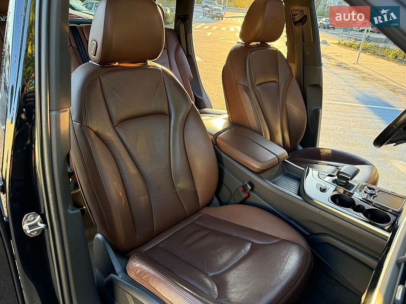 Позашляховик / Кросовер Audi Q7 2016 в Києві