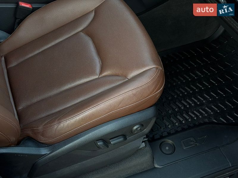 Внедорожник / Кроссовер Audi Q7 2017 в Виннице