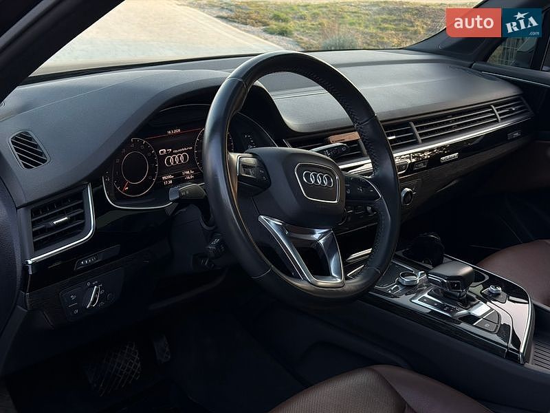 Внедорожник / Кроссовер Audi Q7 2017 в Виннице