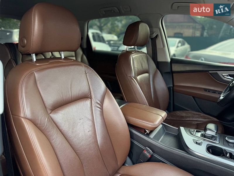 Позашляховик / Кросовер Audi Q7 2017 в Хмельницькому