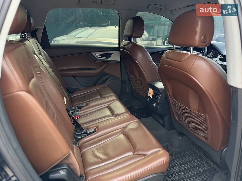 Позашляховик / Кросовер Audi Q7 2017 в Хмельницькому