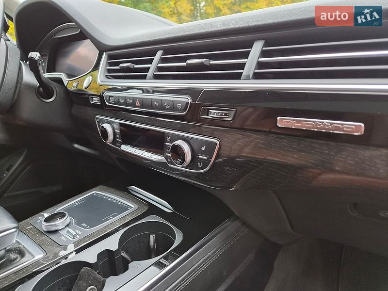 Внедорожник / Кроссовер Audi Q7 2018 в Киеве