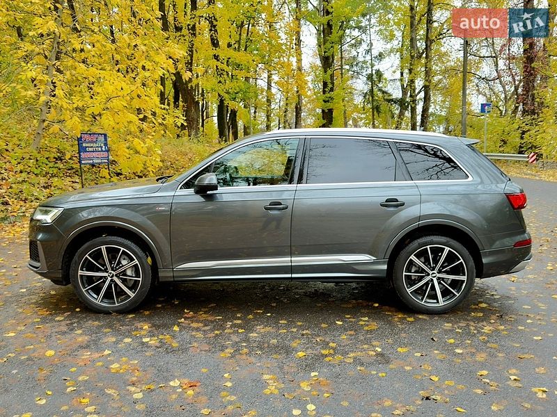 Внедорожник / Кроссовер Audi Q7 2021 в Тернополе