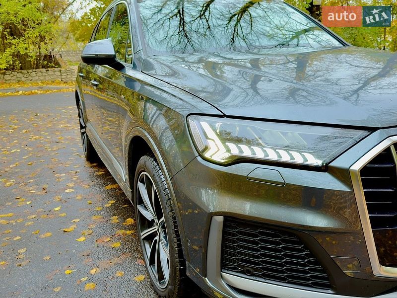 Внедорожник / Кроссовер Audi Q7 2021 в Тернополе