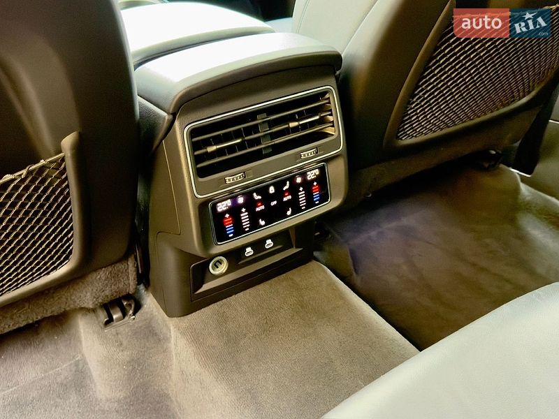 Внедорожник / Кроссовер Audi Q7 2021 в Тернополе