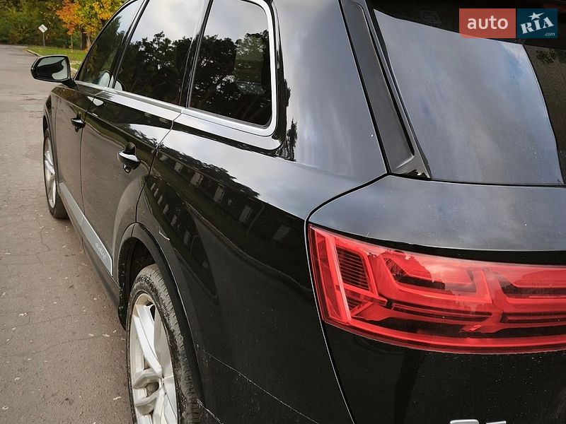 Внедорожник / Кроссовер Audi Q7 2018 в Киеве