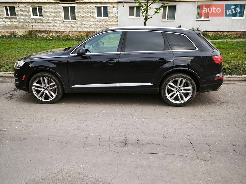 Внедорожник / Кроссовер Audi Q7 2018 в Киеве