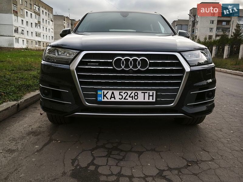 Внедорожник / Кроссовер Audi Q7 2018 в Киеве