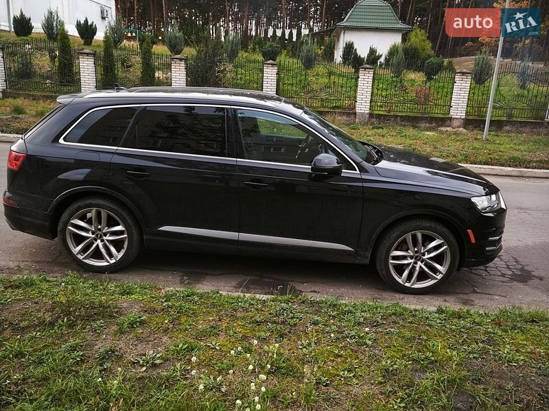 Внедорожник / Кроссовер Audi Q7 2018 в Киеве