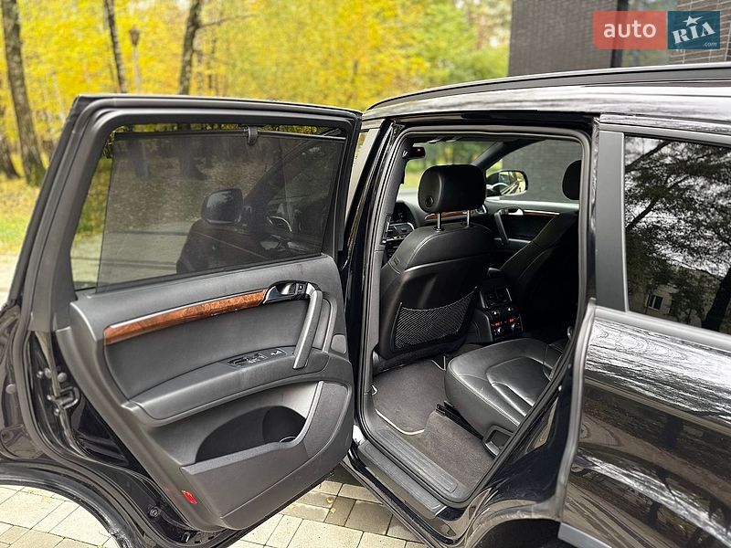 Внедорожник / Кроссовер Audi Q7 2011 в Тернополе