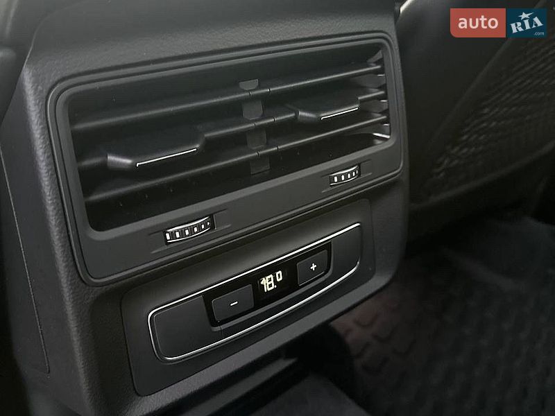 Позашляховик / Кросовер Audi Q7 2022 в Тернополі