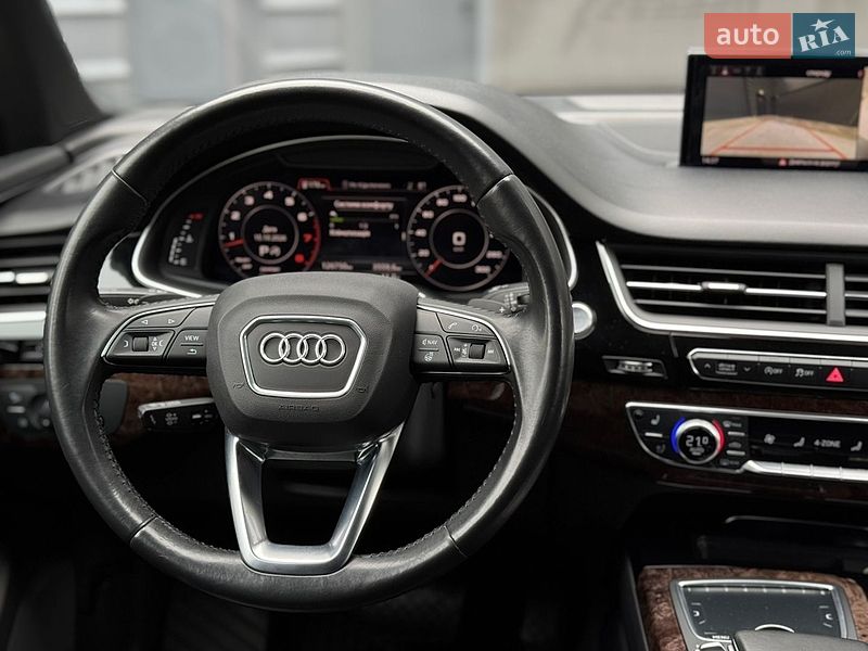 Позашляховик / Кросовер Audi Q7 2018 в Києві