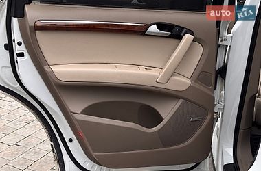 Позашляховик / Кросовер Audi Q7 2015 в Львові