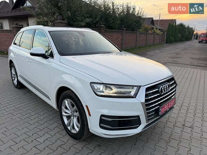 Внедорожник / Кроссовер Audi Q7 2017 в Ровно